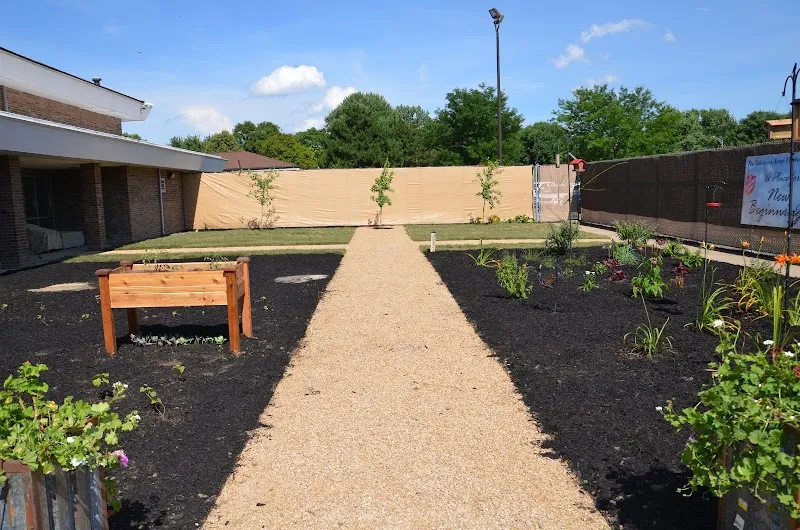 Harbor Light Center - Photo 3