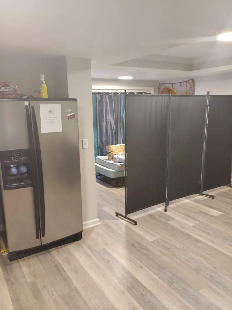 Indy Sober - Photo 5