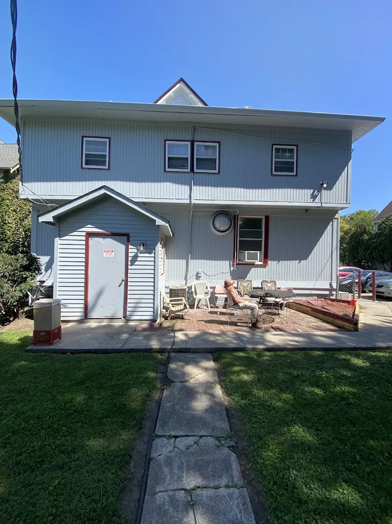 Talbot House - Photo 4